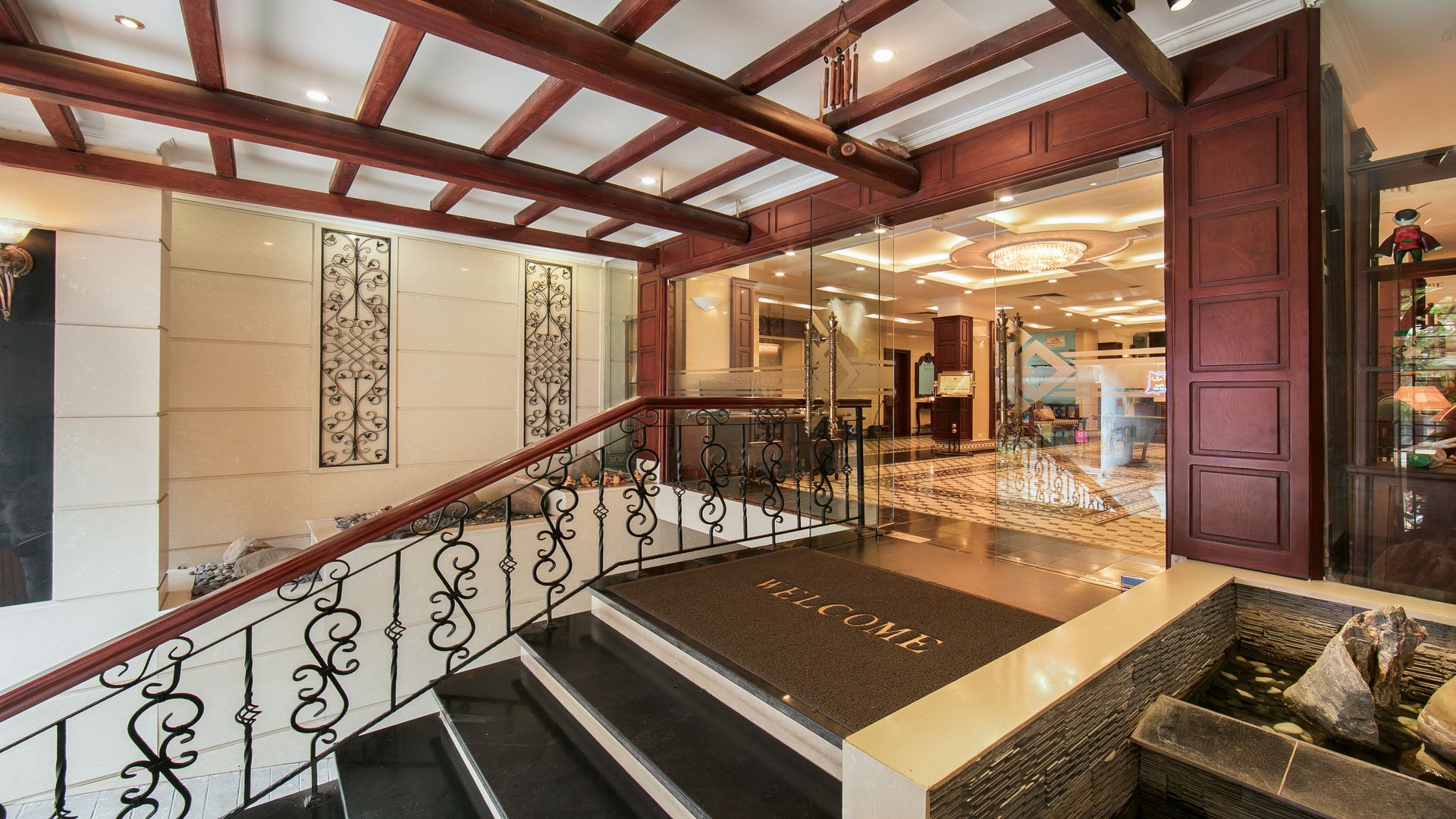 Hanoi Emotion Hotel